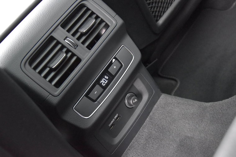 Vehicle Image 48