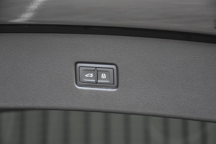 Vehicle Image 53