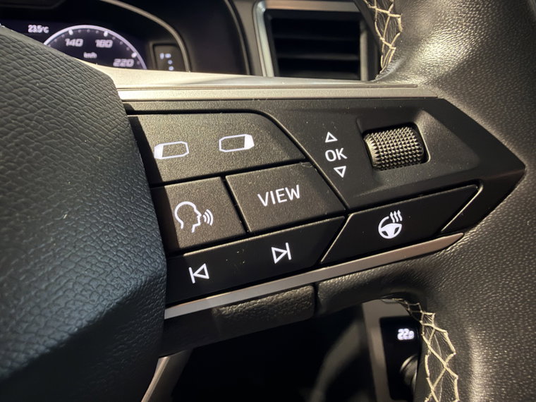 Vehicle Image 38