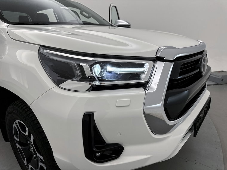 Vehicle Image 40