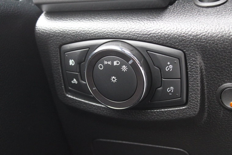 Vehicle Image 19