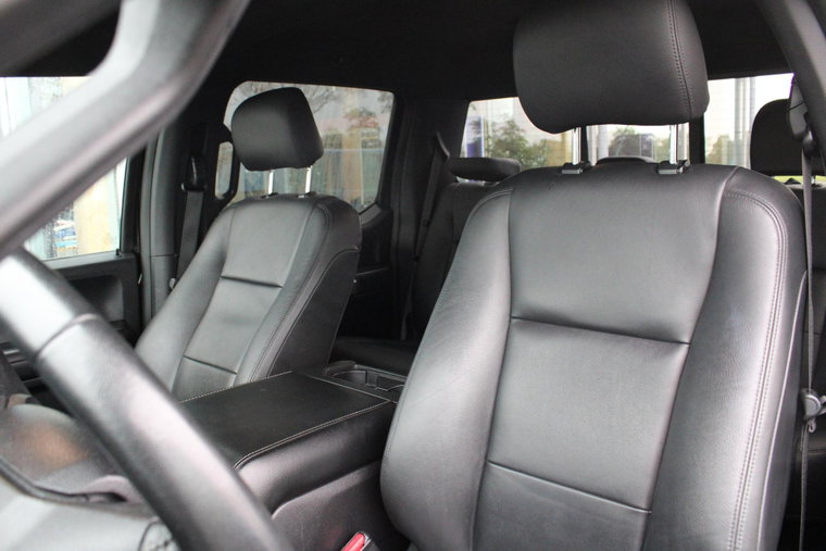 Vehicle Image 10