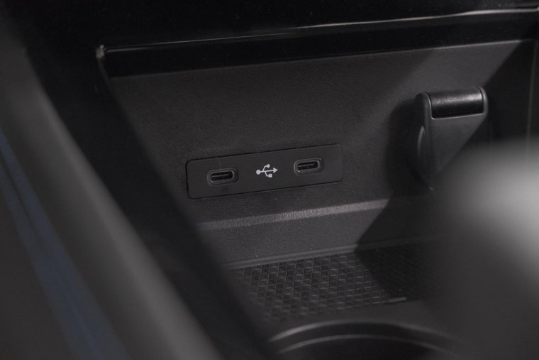 Vehicle Image 47