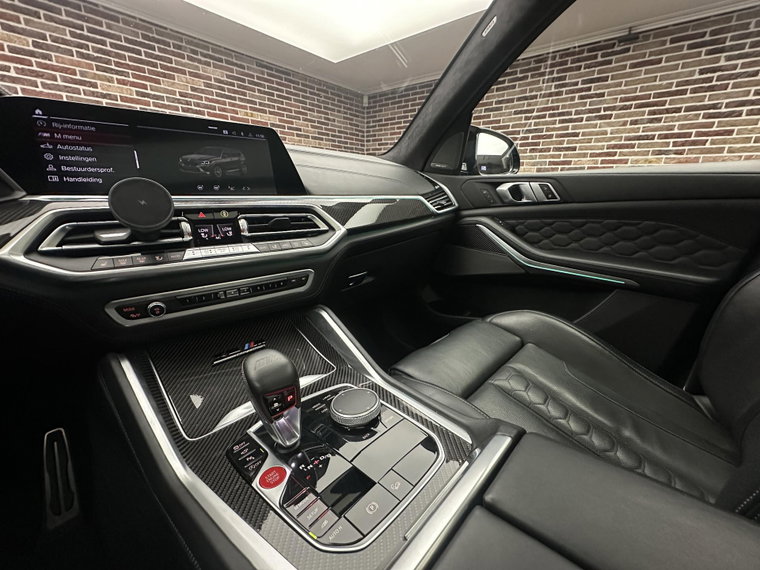 Vehicle Image 38