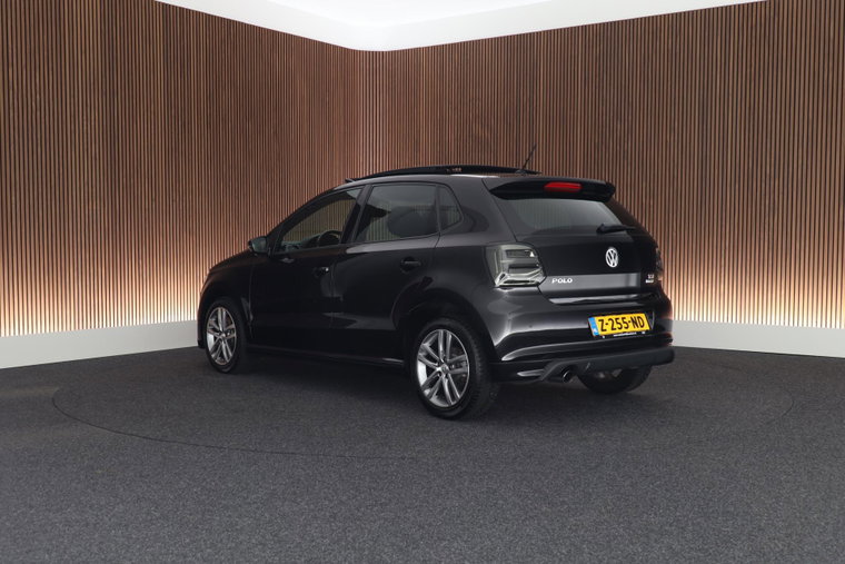 Vehicle Image 6