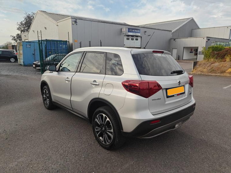 Vehicle Image 4