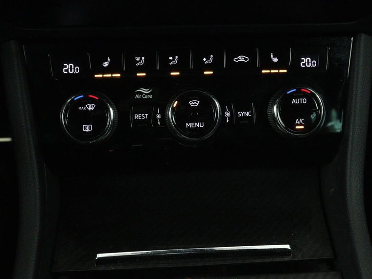 Vehicle Image 42