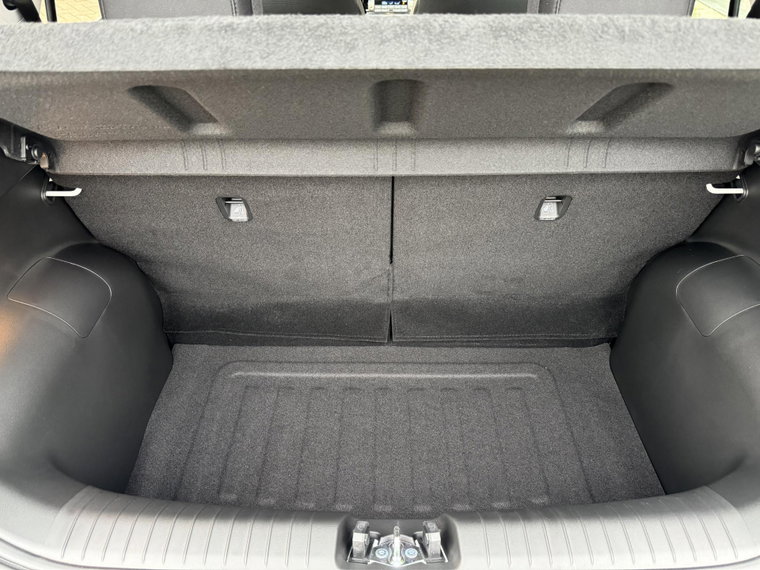 Vehicle Image 35