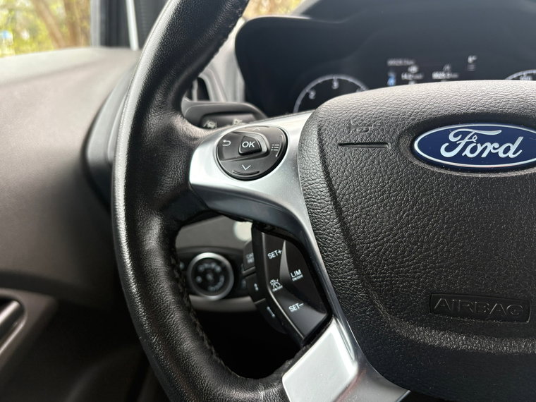 Vehicle Image 24