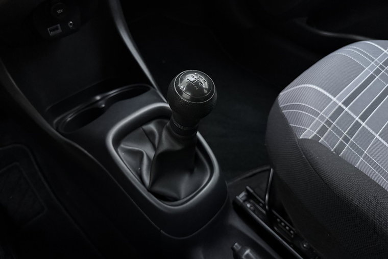 Vehicle Image 21