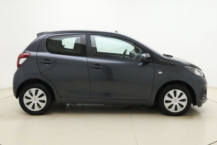 Vehicle Image 9