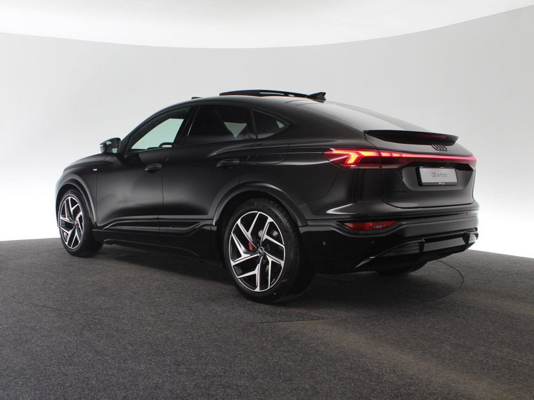 Vehicle Image 45
