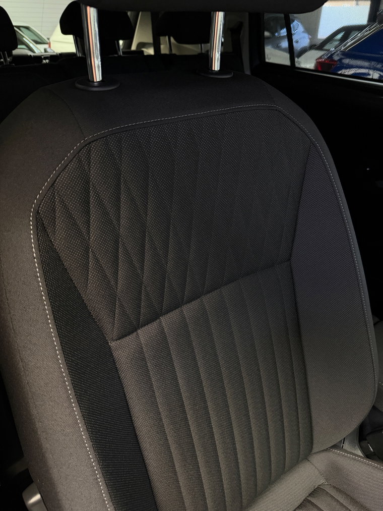 Vehicle Image 41