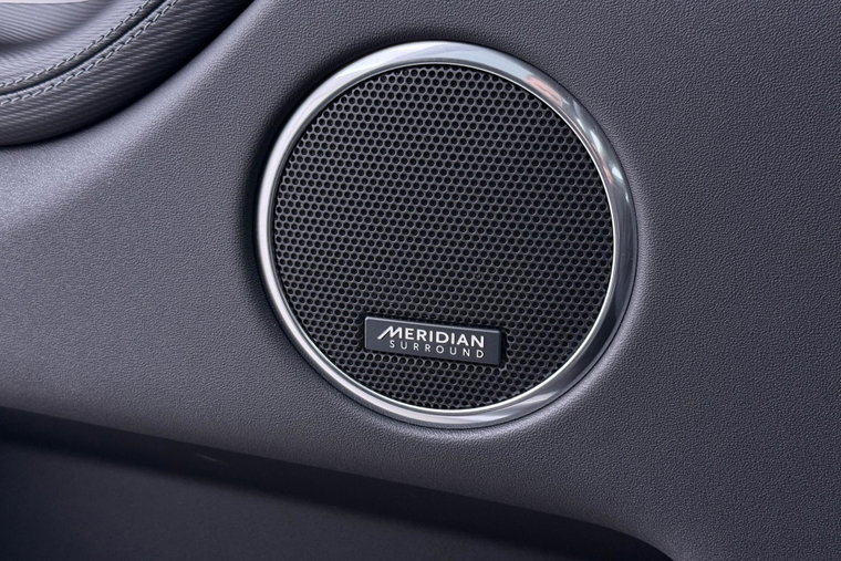 Vehicle Image 13