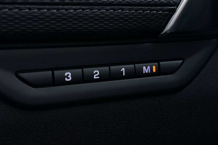 Vehicle Image 40
