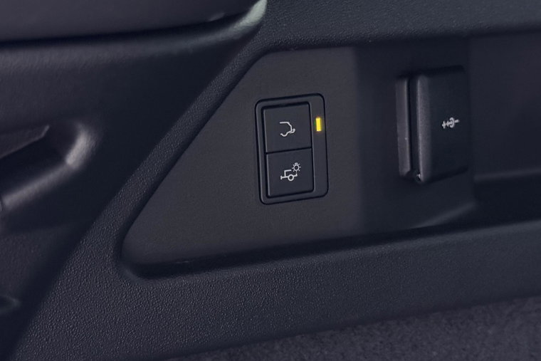 Vehicle Image 45