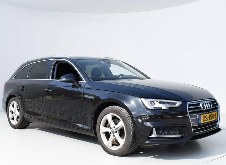Vehicle Image 11