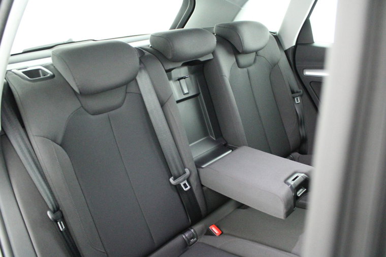 Vehicle Image 31