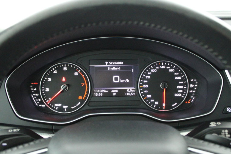 Vehicle Image 36