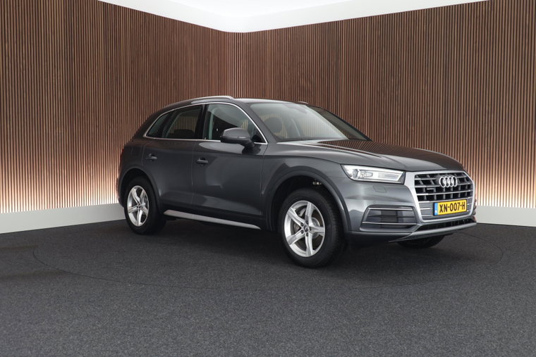 Vehicle Image 9