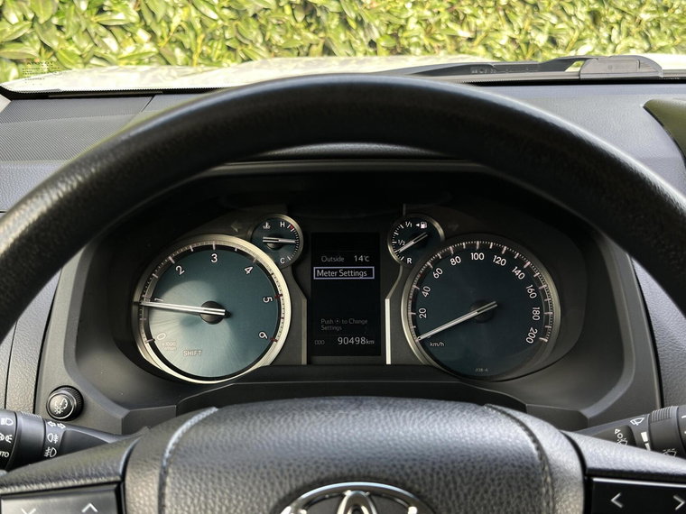 Vehicle Image 12
