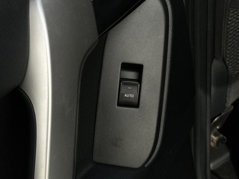 Vehicle Image 37