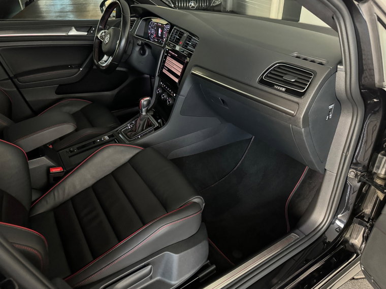 Vehicle Image 37