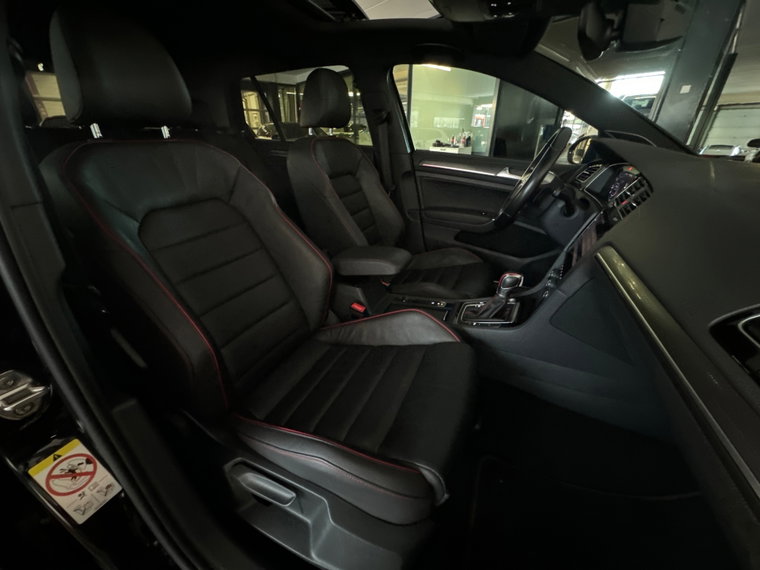 Vehicle Image 40