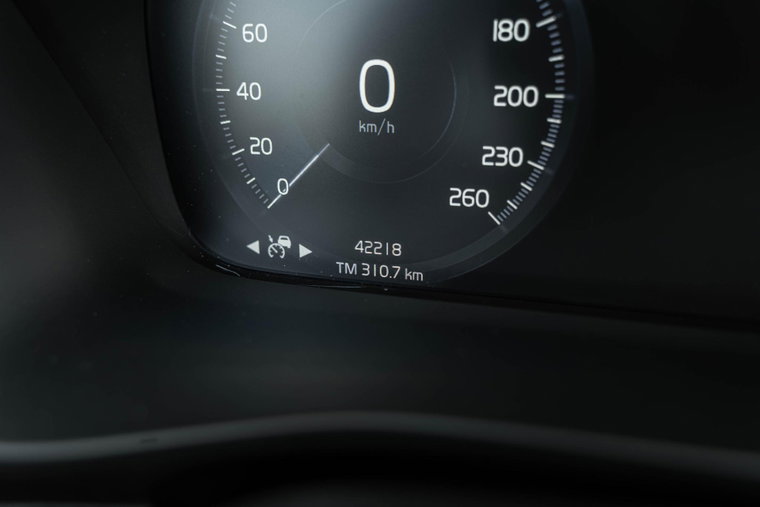 Vehicle Image 32