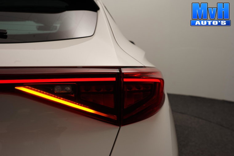 Vehicle Image 50