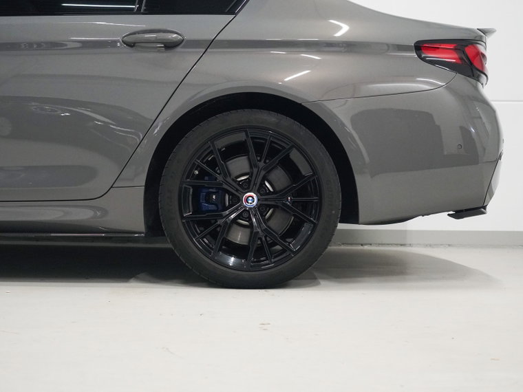 Vehicle Image 41