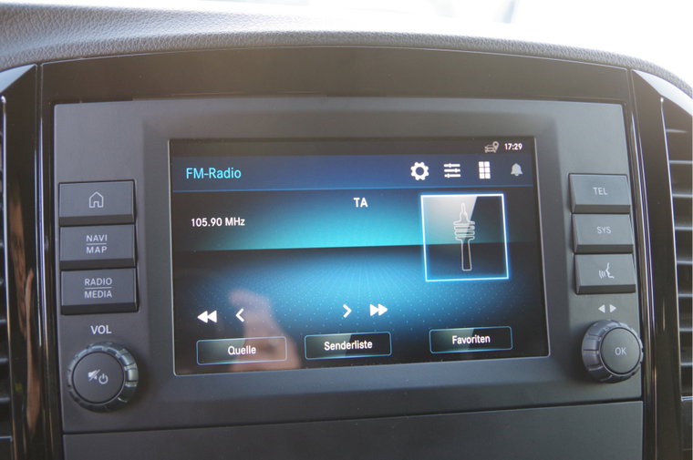 Vehicle Image 15