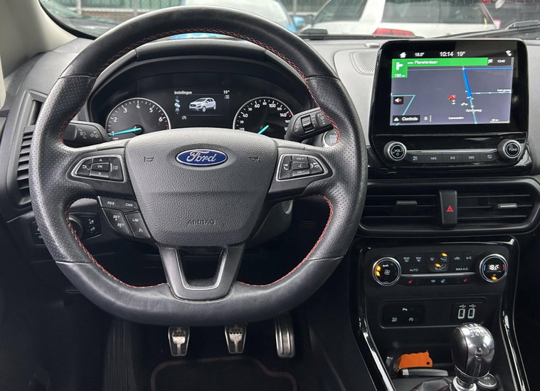 Vehicle Image 12