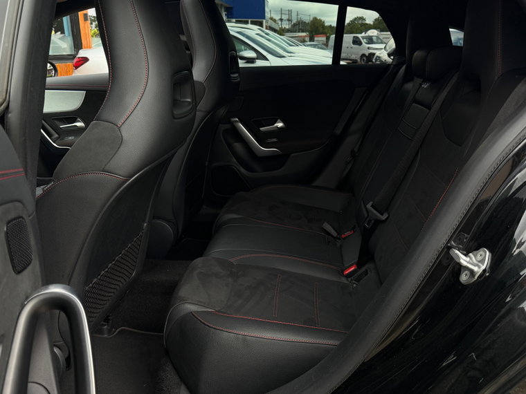Vehicle Image 35