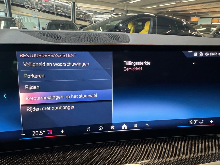 Vehicle Image 39