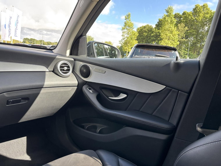 Vehicle Image 42