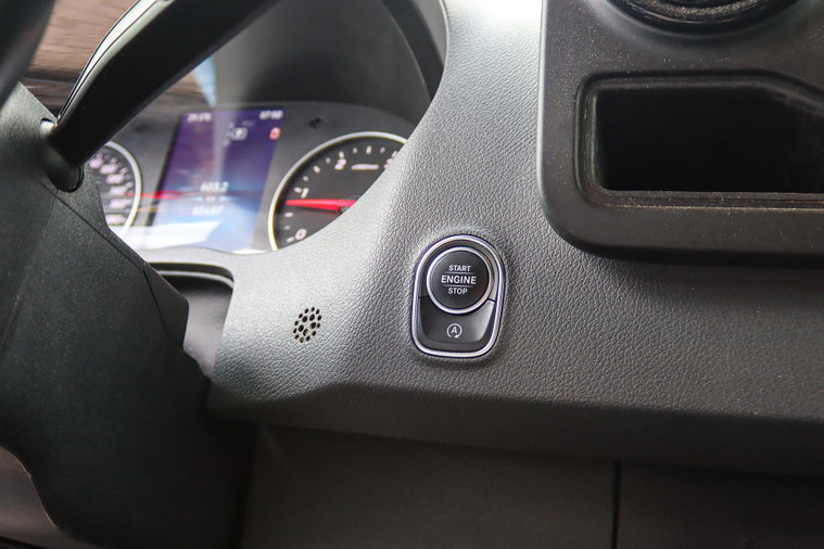 Vehicle Image 26