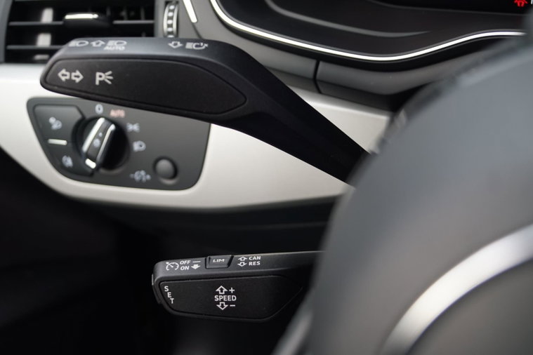 Vehicle Image 60