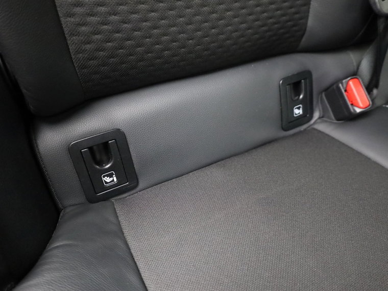 Vehicle Image 41