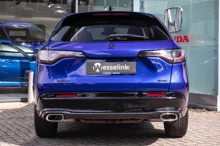Vehicle Image 13