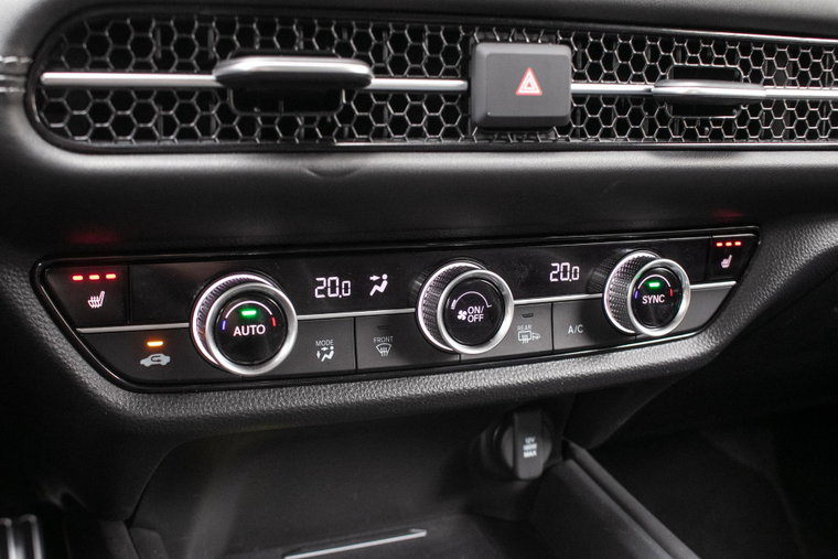 Vehicle Image 23