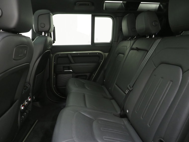 Vehicle Image 37