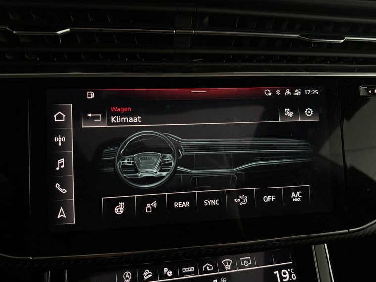 Vehicle Image 40