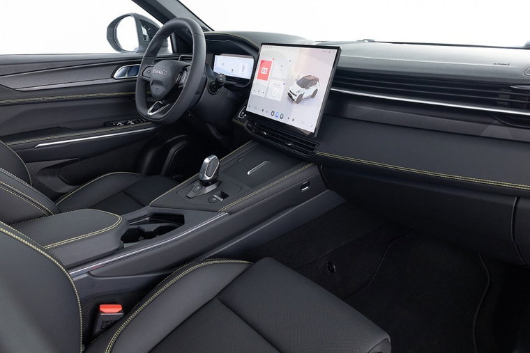 Vehicle Image 4