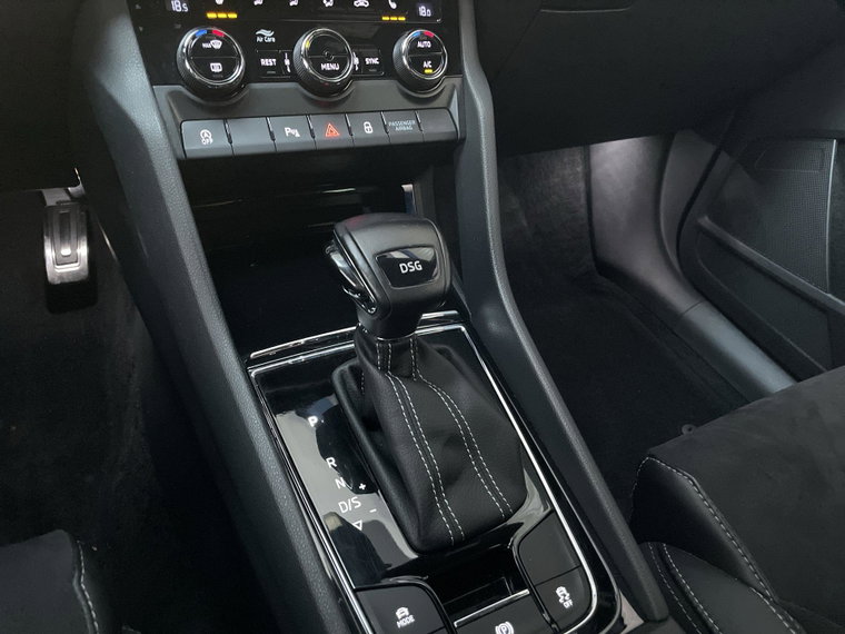 Vehicle Image 24