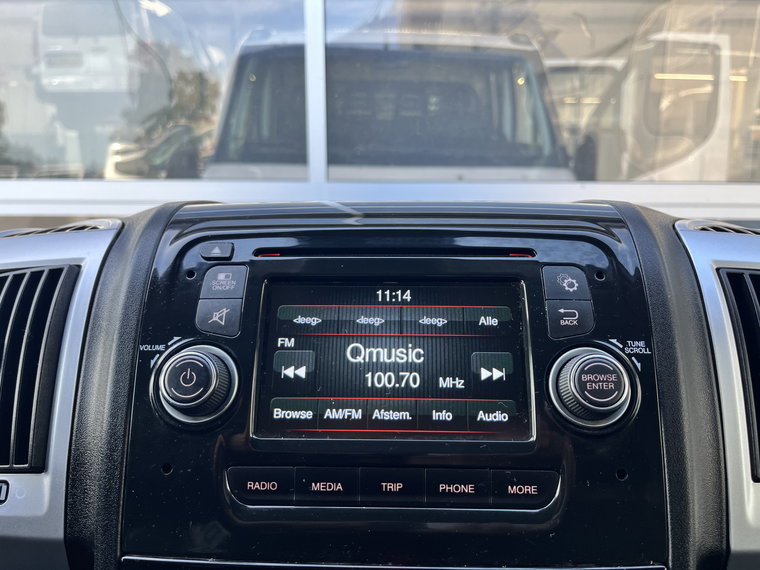 Vehicle Image 37