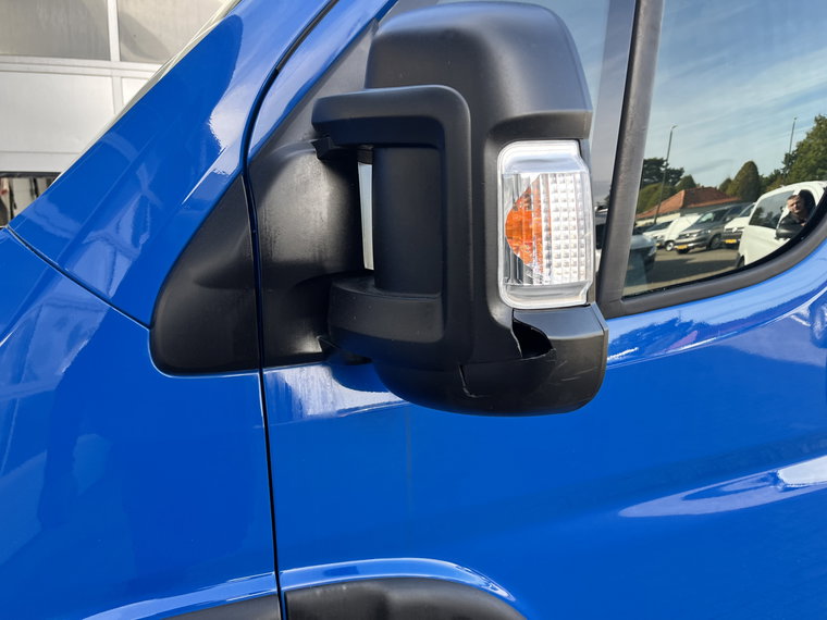 Vehicle Image 45
