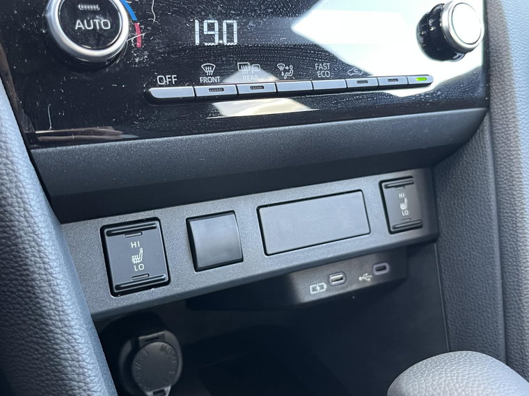 Vehicle Image 18