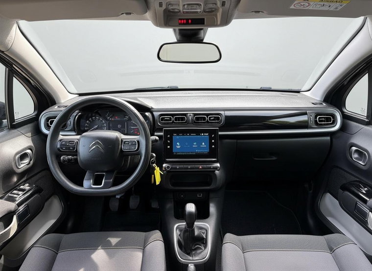 Vehicle Image 11