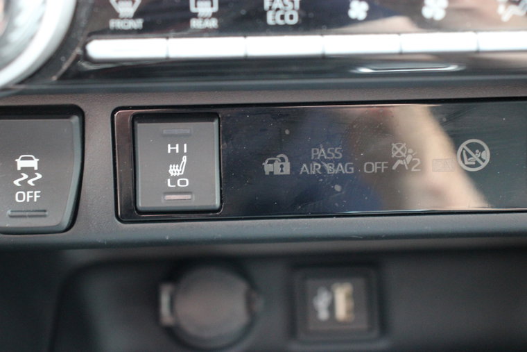 Vehicle Image 38